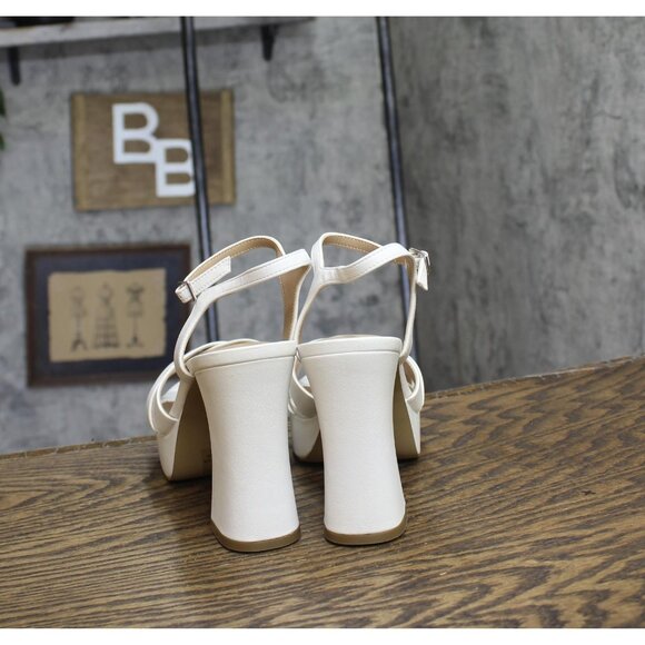 Wild Pair Womens Reemii Platform Sandal Block Heel 10020641000 White Smooth 8M - Picture 4 of 10